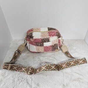 NWT Simply Southern Pink Sherpa Patchwork Crossbody Boho